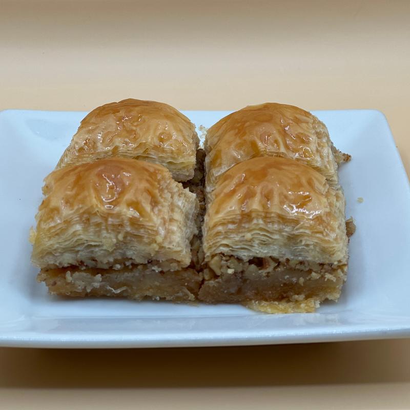 Walnut baklava